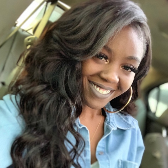 Meet your Posher, Kay - Picture 1 of 1